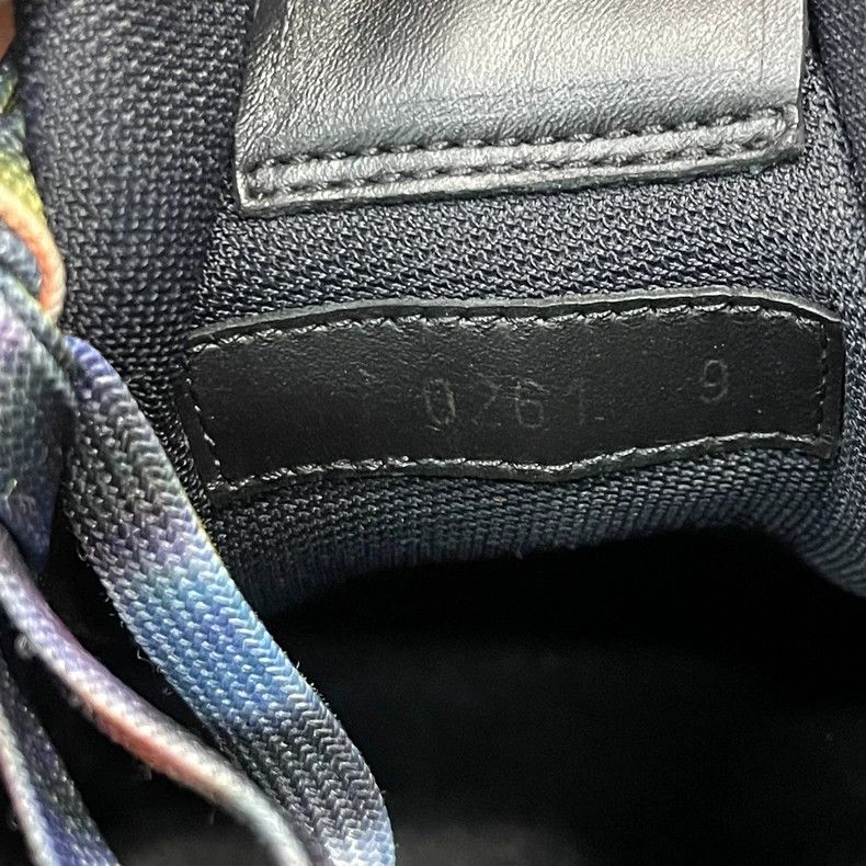 Louis Vuitton Louis Vuitton Black and White Sneakers for Sale Size US 10 / EU 43 - 8 Thumbnail