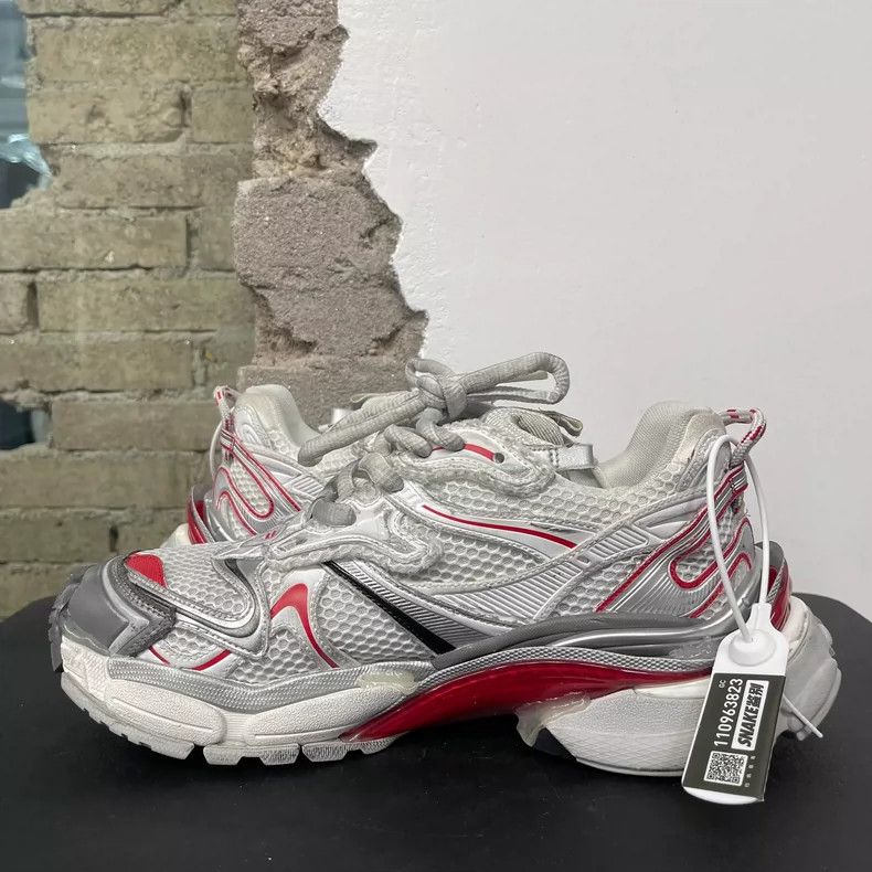 Balenciaga Balenciaga Runner 2.0 Dad Sneakers Size 41 Size US 8 / EU 41 - 5 Thumbnail