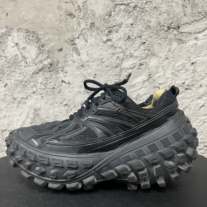 Balenciaga Balenciaga Tire Sneakers Size 41 Size US 8 / EU 41 - 2 Thumbnail