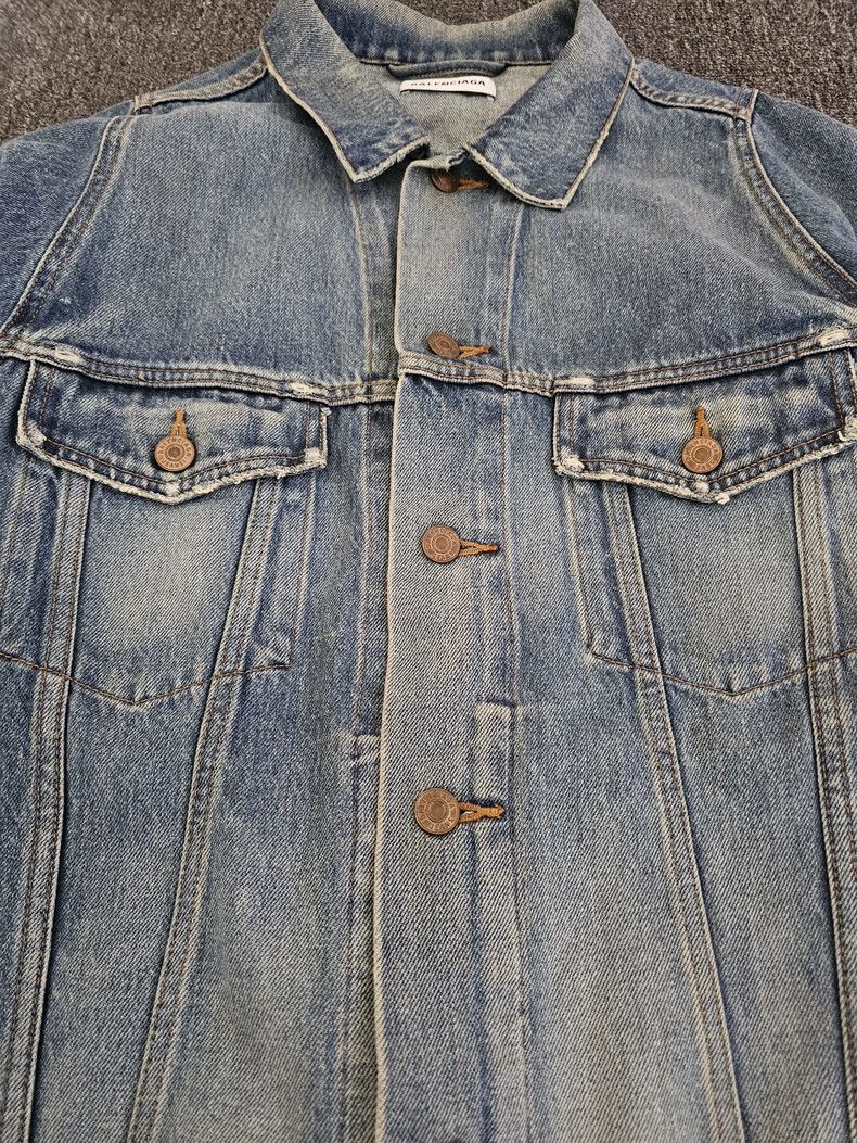 Balenciaga Balenciaga Denim Jacket Oversized Unisex Wear Size US M / EU 48-50 / 2 - 2 Thumbnail