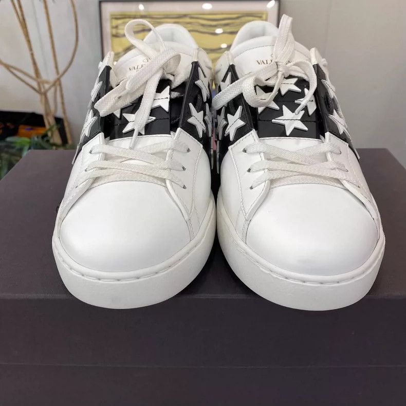 Valentino Valentino Black White Star Studded Casual Sneakers Size US 10 / EU 43 - 4 Thumbnail