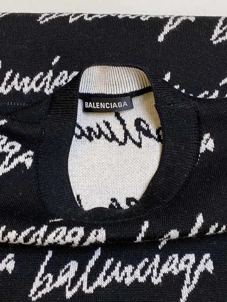 Balenciaga Balenciaga Signature Logo Loose Knit Sweater-yf Size US XS / EU 42 / 0 - 5 Thumbnail