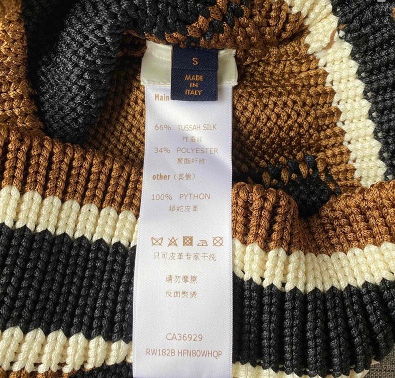 Louis Vuitton Louis Vuitton Logo Knit Sweater Size S-yf Size US S / EU 44-46 / 1 - 8 Thumbnail