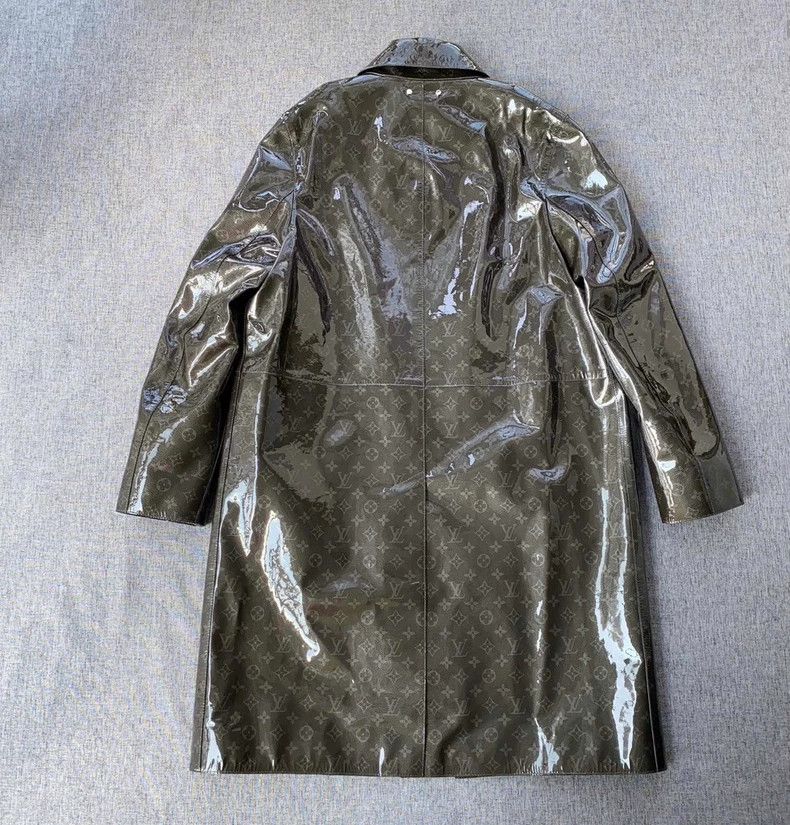 Louis Vuitton Louis Vuitton Limited Edition Jelly Coat-yf Size US L / EU 52-54 / 3 - 2 Thumbnail