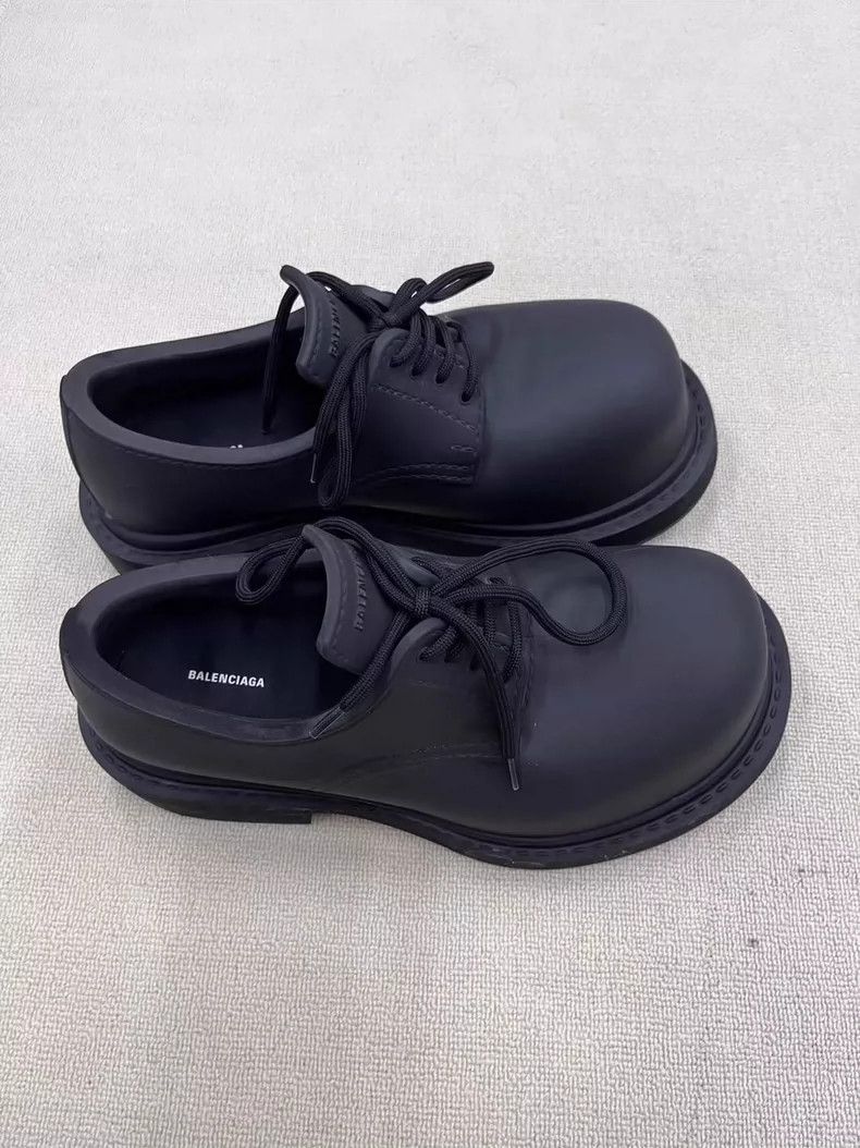 Balenciaga Balenciaga Mickey Mouse Derby Shoes-yf Size US 9 / EU 42 - 6 Thumbnail