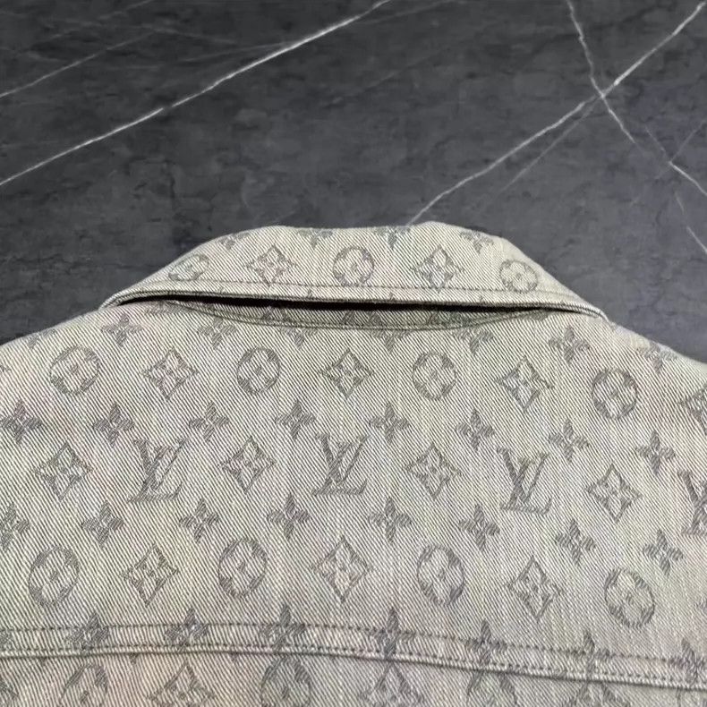 Louis Vuitton Louis Vuitton Gray Denim Logo Jacket-yf Size US L / EU 52-54 / 3 - 4 Thumbnail