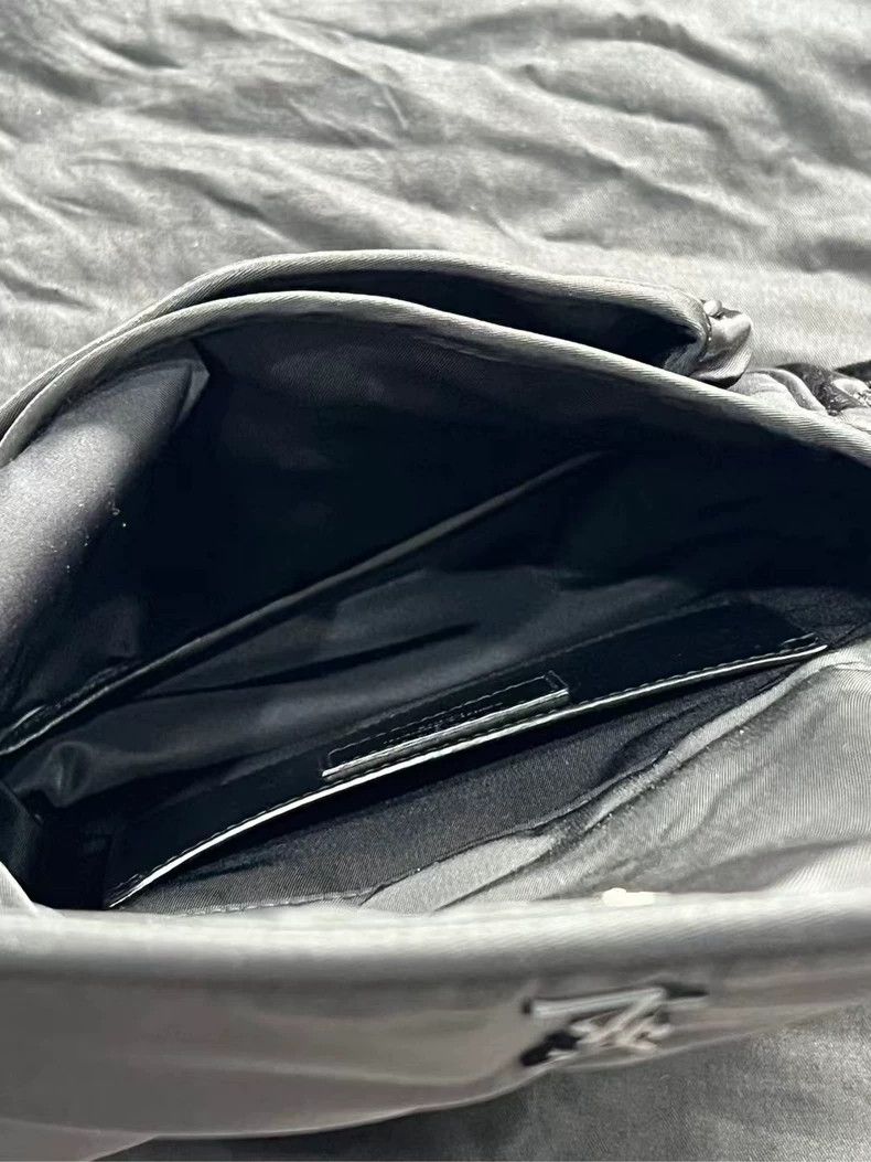 Yves Saint Laurent YSL Nylon Messenger Bag Almost Brand New-yf Size ONE SIZE - 6 Thumbnail