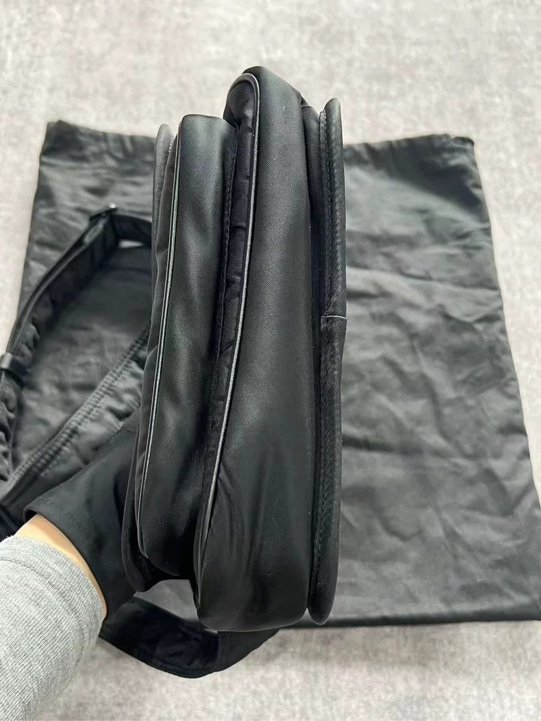 Yves Saint Laurent YSL Nylon Messenger Bag Almost Brand New-yf Size ONE SIZE - 4 Thumbnail