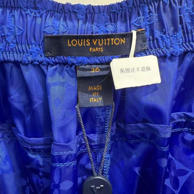 Louis Vuitton Louis Vuitton Embossed Logo Casual Long Pants-yf Size US 36 / EU 52 - 3 Thumbnail