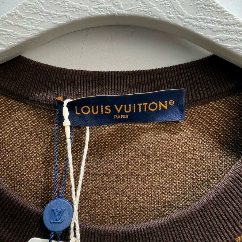 Louis Vuitton LV Louis Vuitton Checkered Logo Short Sleeve Tee-yf Size US L / EU 52-54 / 3 - 3 Thumbnail