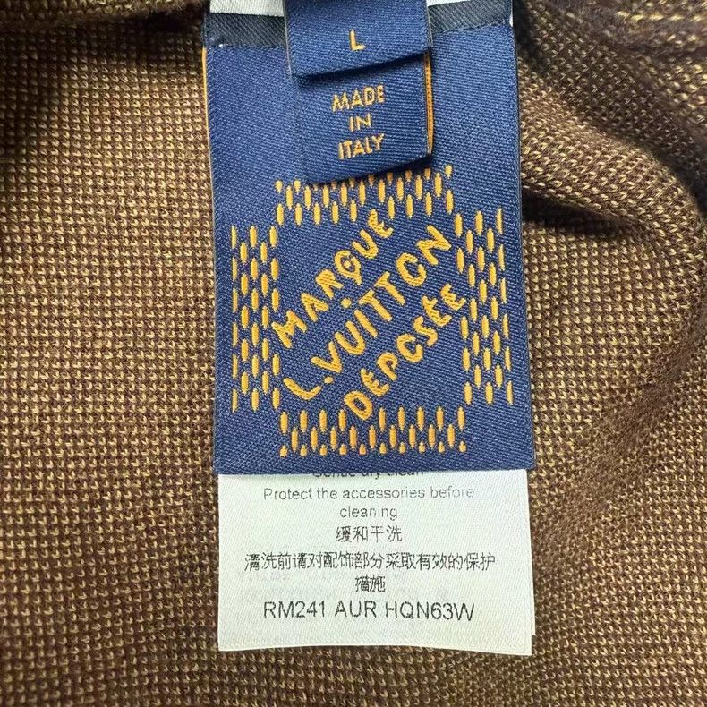 Louis Vuitton LV Louis Vuitton Checkered Logo Short Sleeve Tee-yf Size US L / EU 52-54 / 3 - 5 Thumbnail