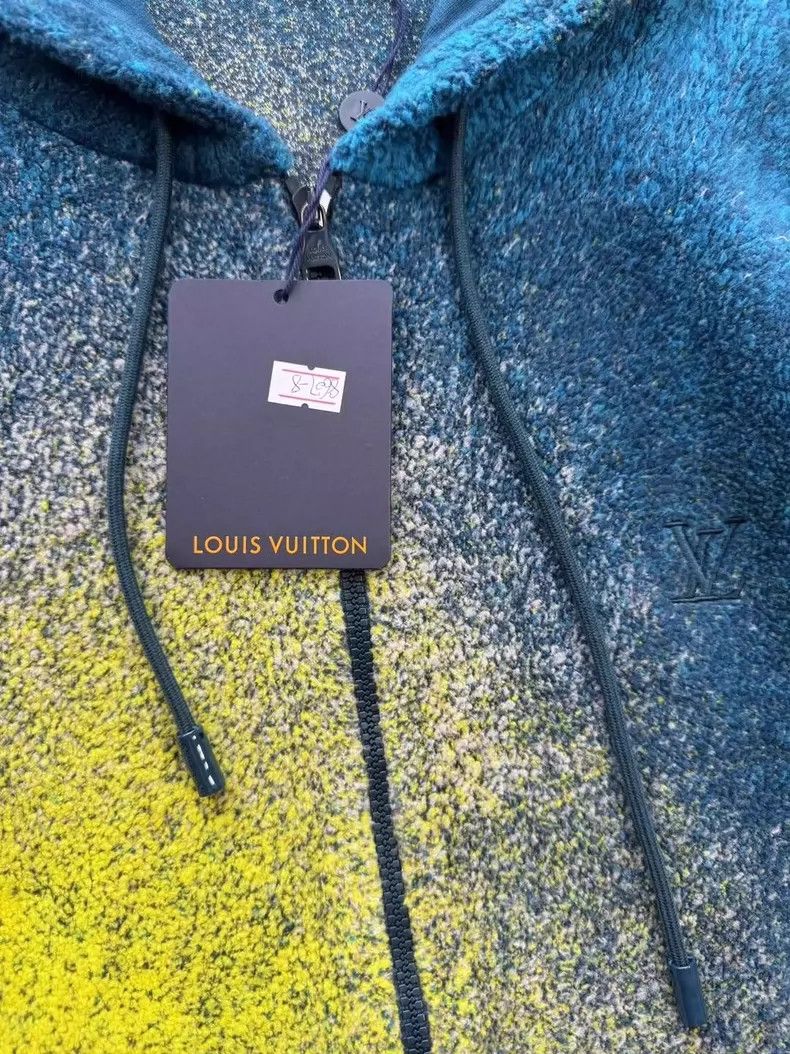 Louis Vuitton Louis Vuitton Blue Gradient Fleece Jacket-yf Size US XL / EU 56 / 4 - 4 Thumbnail