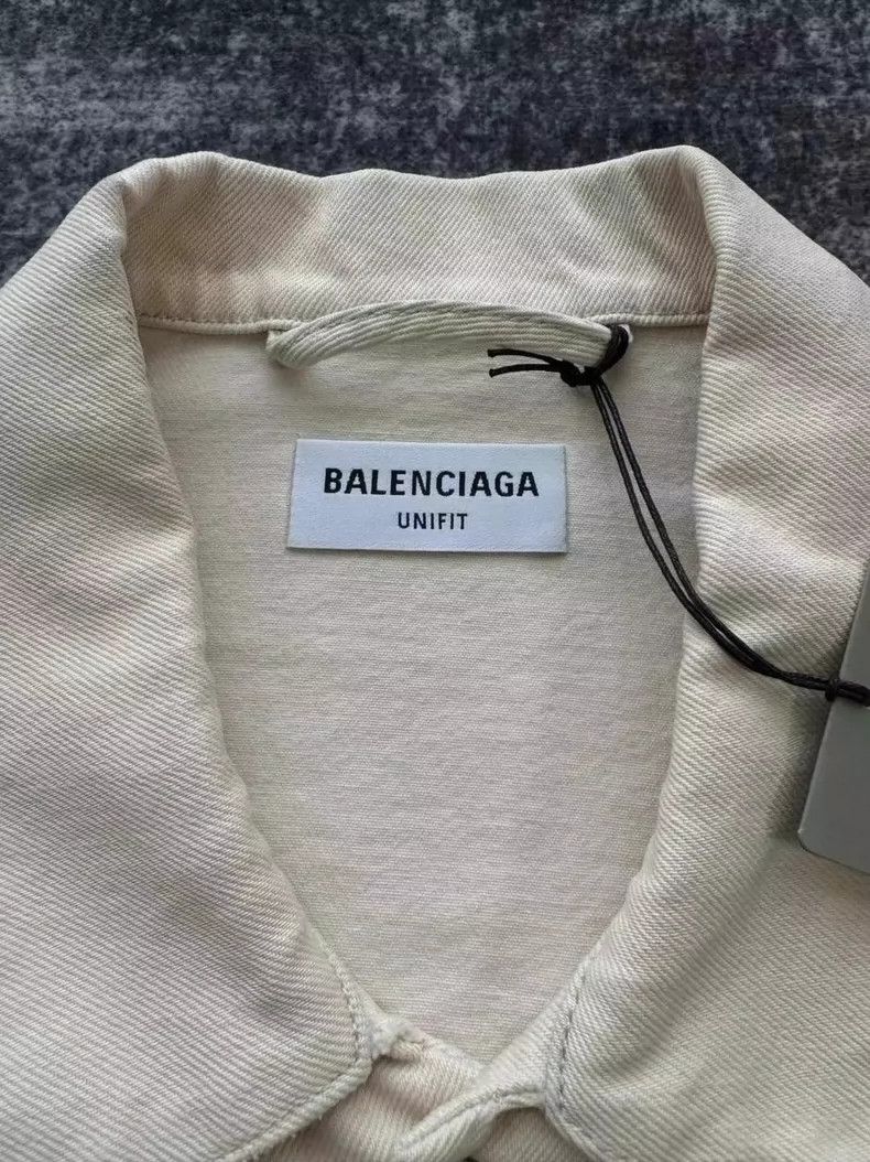 Balenciaga Balenciaga Beige Destroyed Denim Jacket-yf Size US M / EU 48-50 / 2 - 4 Thumbnail