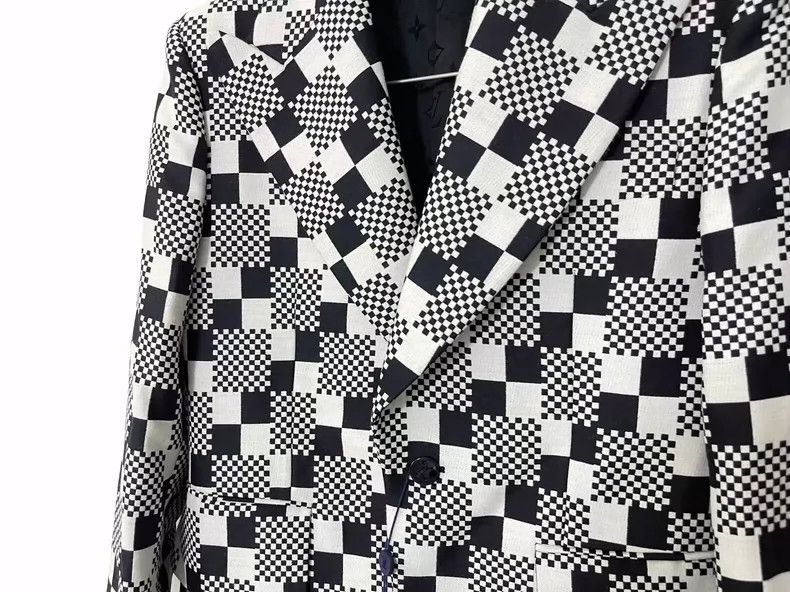 Louis Vuitton Louis Vuitton Black and White Checkered Blazer-yf Size US L / EU 52-54 / 3 - 2 Thumbnail