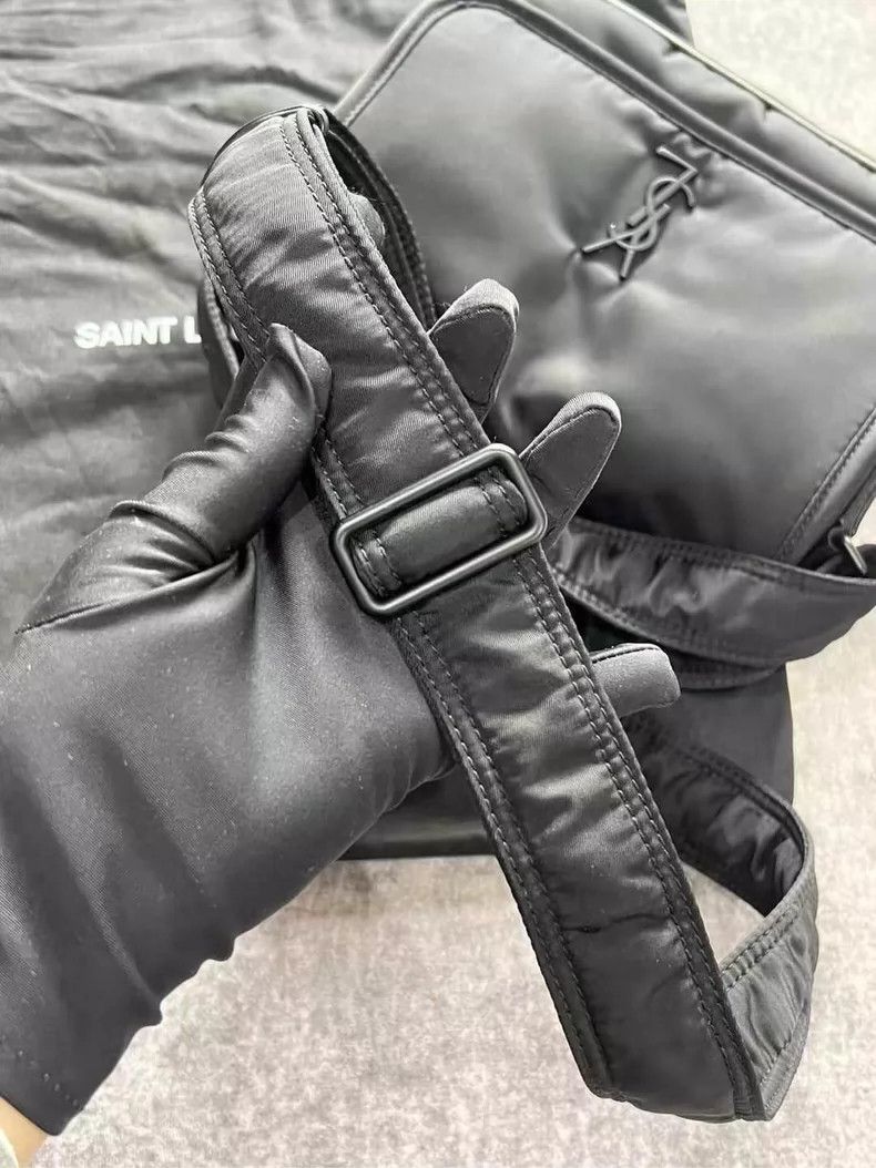 Yves Saint Laurent YSL Nylon Messenger Bag in Black-yf Size ONE SIZE - 9 Thumbnail
