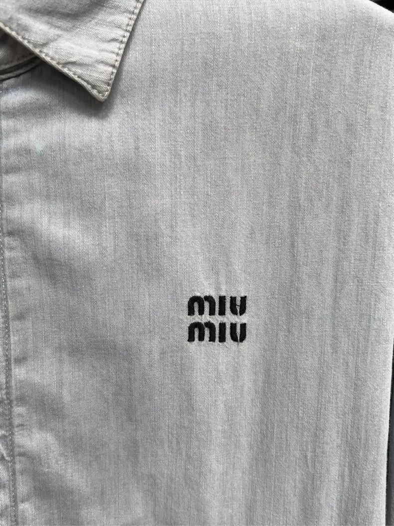 Miu Miu Miumiu Water-Washed Denim Jacket Size 36-yf Size US S / EU 44-46 / 1 - 3 Thumbnail
