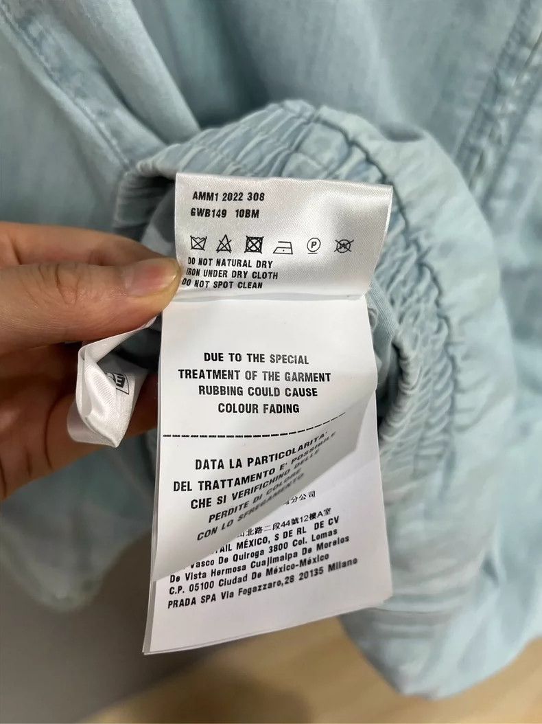 Miu Miu Miumiu Water-Washed Denim Jacket Size 36-yf Size US S / EU 44-46 / 1 - 4 Thumbnail