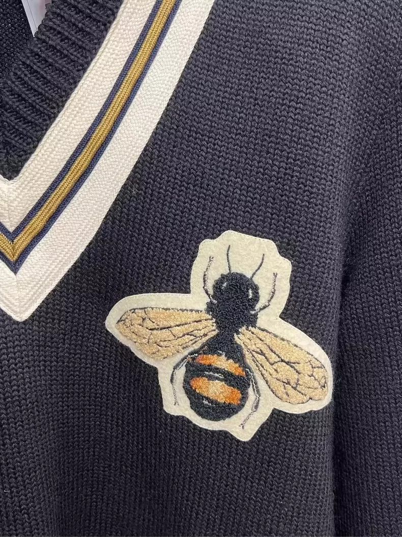 Gucci Gucci Bee Knitted Sweater in Black-yf Size US S / EU 44-46 / 1 - 3 Thumbnail