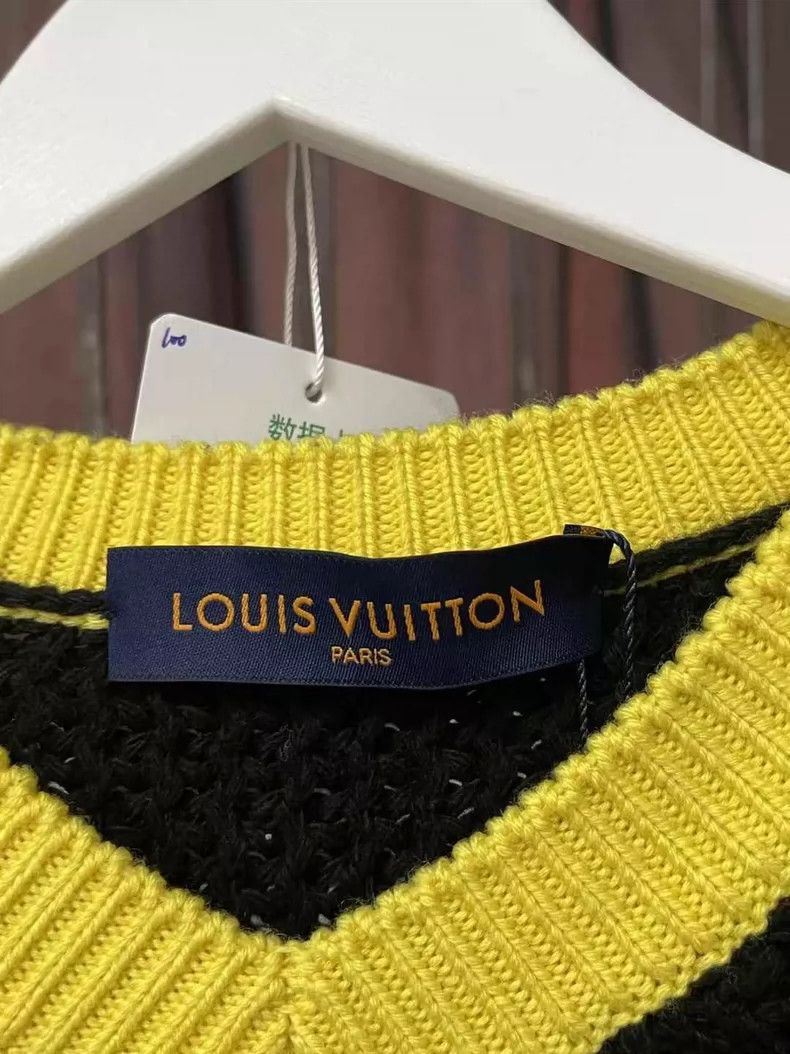 Louis Vuitton Louis Vuitton Black and Yellow Sweater-yf Size US M / EU 48-50 / 2 - 6 Thumbnail