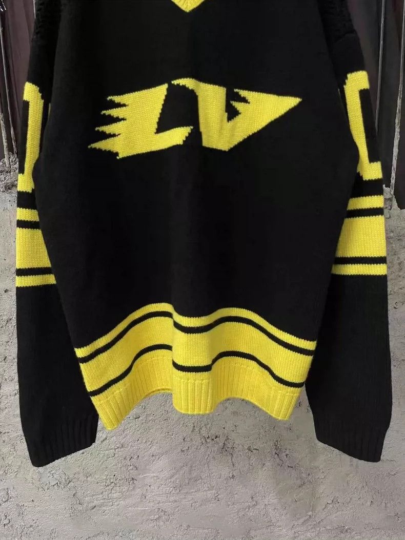 Louis Vuitton Louis Vuitton Black and Yellow Sweater-yf Size US M / EU 48-50 / 2 - 4 Thumbnail