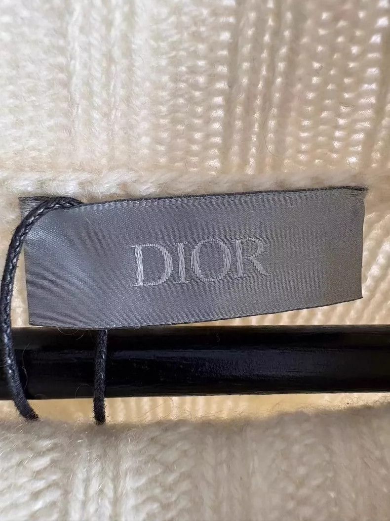 Dior Beige CD Monogram Cashmere Sweater-yf Size US S / EU 44-46 / 1 - 6 Thumbnail