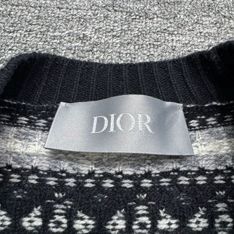 Dior Dior Sequined Knitted Sweater for Sale-yf Size US S / EU 44-46 / 1 - 4 Thumbnail