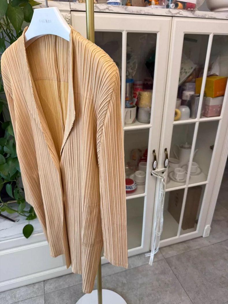 Issey Miyake Issey Miyake Beige Long Sleeve Jacket-yf Size US M / EU 48-50 / 2 - 6 Thumbnail
