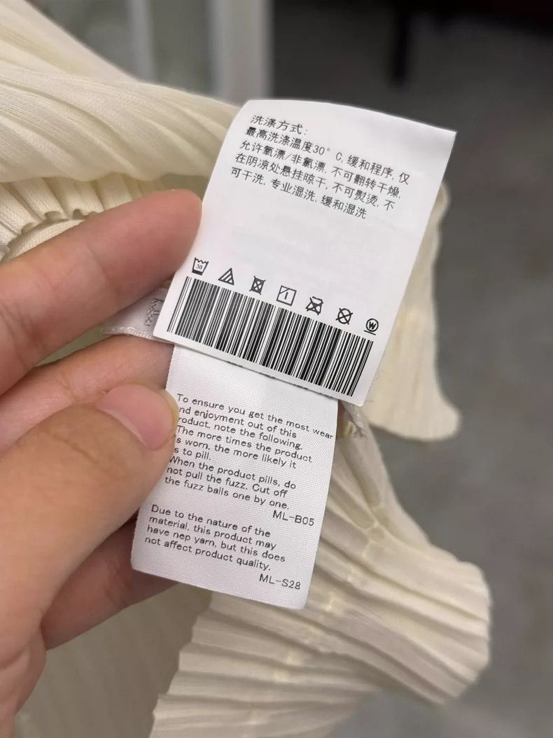 Issey Miyake Issey Miyake Sleeveless High Neck Top-yf Size US L / EU 52-54 / 3 - 5 Thumbnail