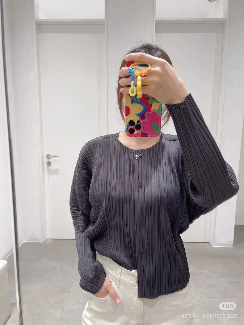 Issey Miyake Issey Miyake Charcoal Cardigan with Button Details-yf Size US M / EU 48-50 / 2 - 9 Thumbnail