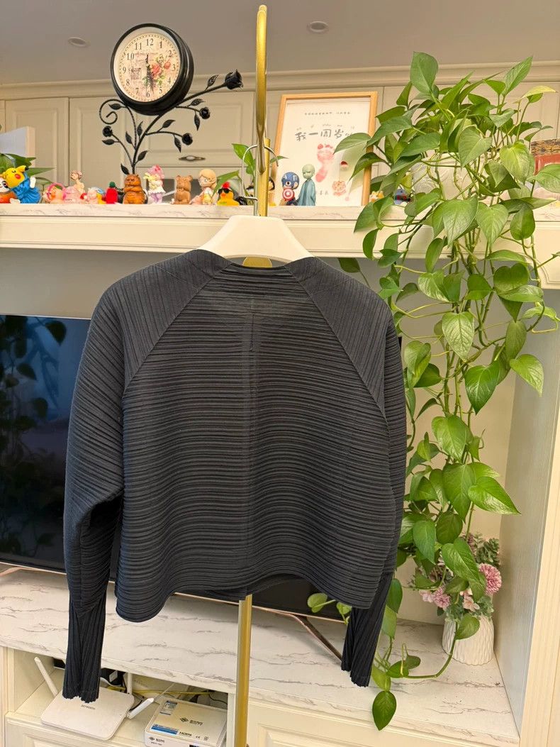 Issey Miyake Issey Miyake Charcoal Gray Cardigan Top-yf Size US M / EU 48-50 / 2 - 5 Thumbnail