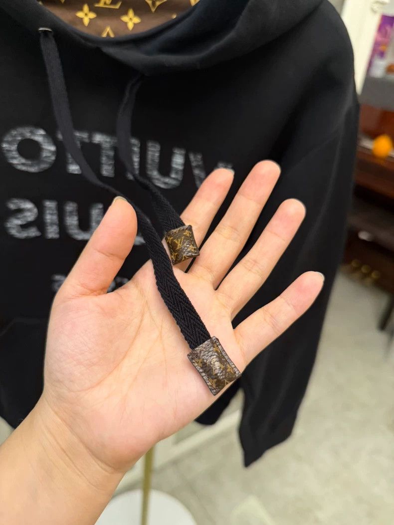 Louis Vuitton Louis Vuitton Letter Print Hoodie Size M-yf Size US M / EU 48-50 / 2 - 5 Thumbnail