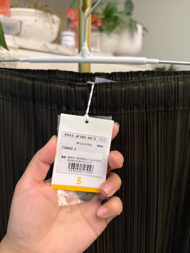 Issey Miyake Issey Miyake Cargo Pants in Khaki Green-yf Size US 44 / EU 60 - 3 Thumbnail