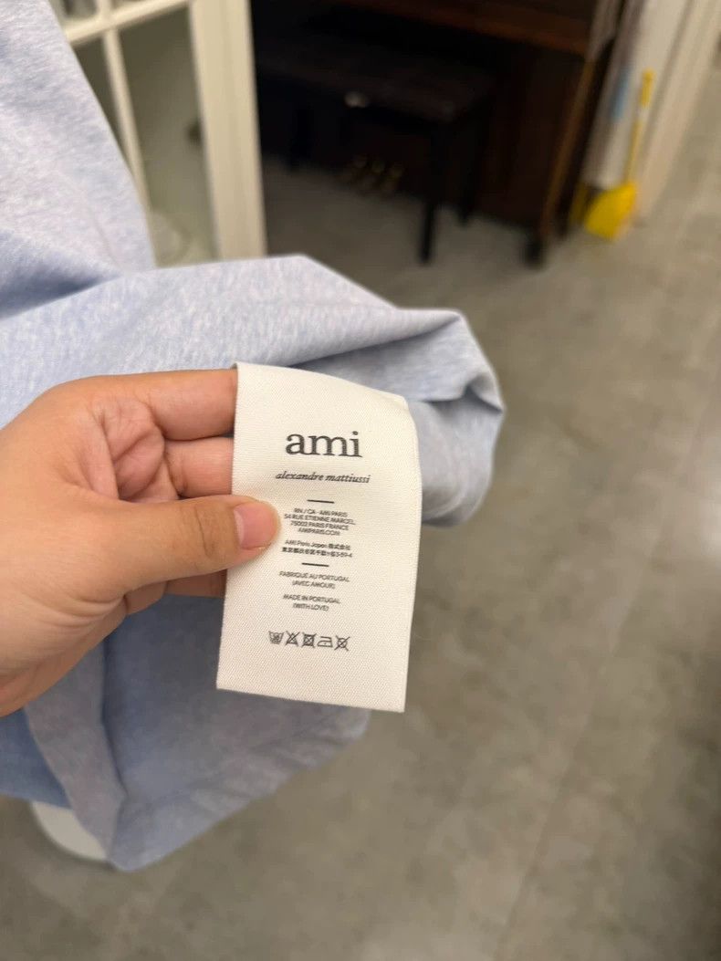 AMI Ami Long Sleeve T-shirt with Heart Logo-yf Size US XS / EU 42 / 0 - 5 Thumbnail