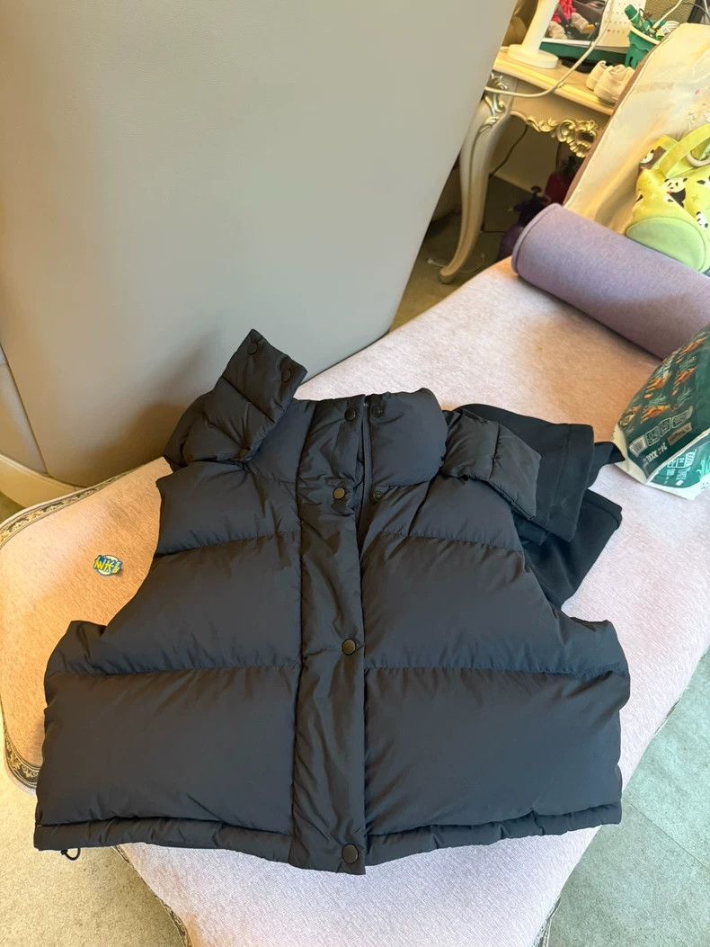 Canada Goose Lululemon Wunder Puff Black Down Vest-yf Size US L / EU 52-54 / 3 - 6 Thumbnail