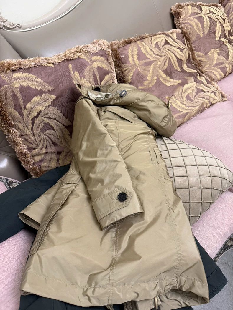 Burberry Burberry Down Jacket with Missing Belt-yf Size US S / EU 44-46 / 1 - 8 Thumbnail