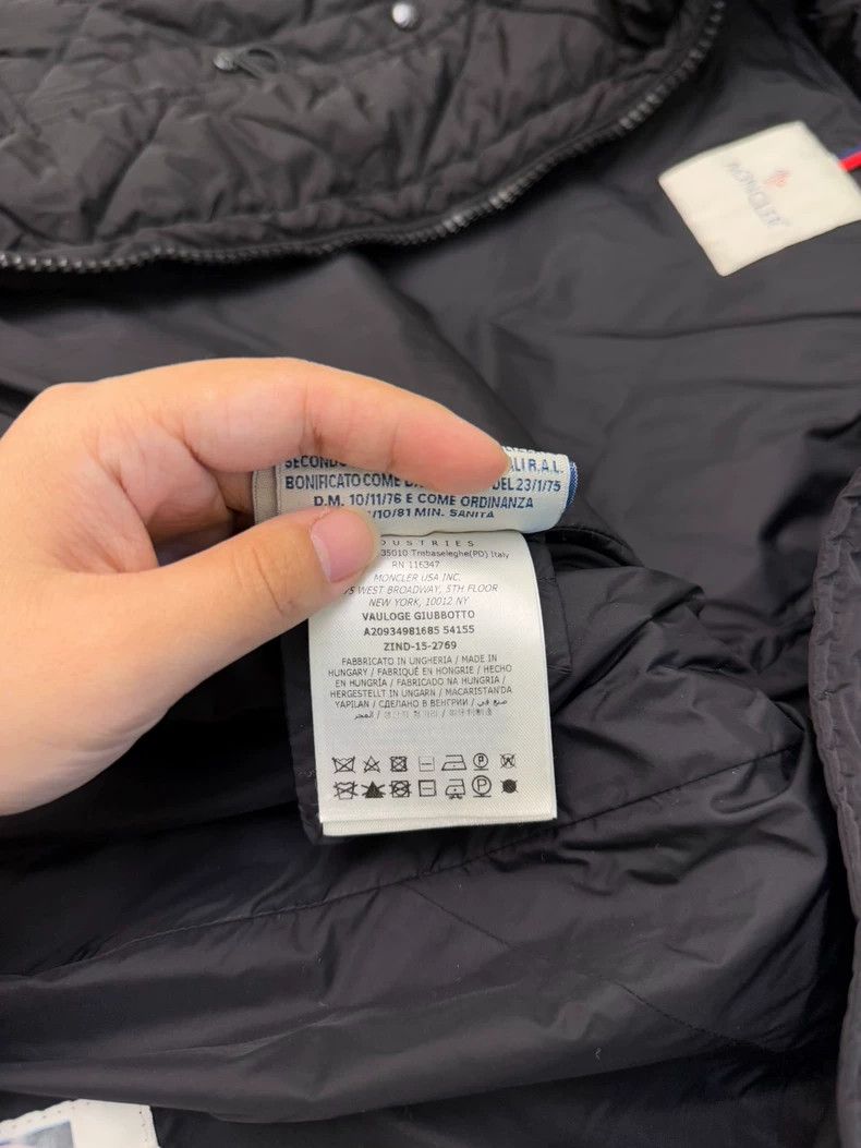 Moncler Moncler Black Down Jacket with Ruffled Hem-yf Size US L / EU 52-54 / 3 - 8 Thumbnail