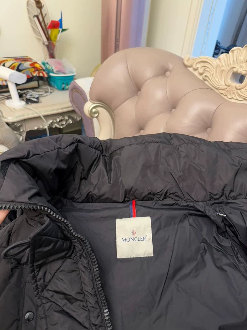 Moncler Moncler Black Down Jacket with Ruffled Hem-yf Size US L / EU 52-54 / 3 - 9 Thumbnail