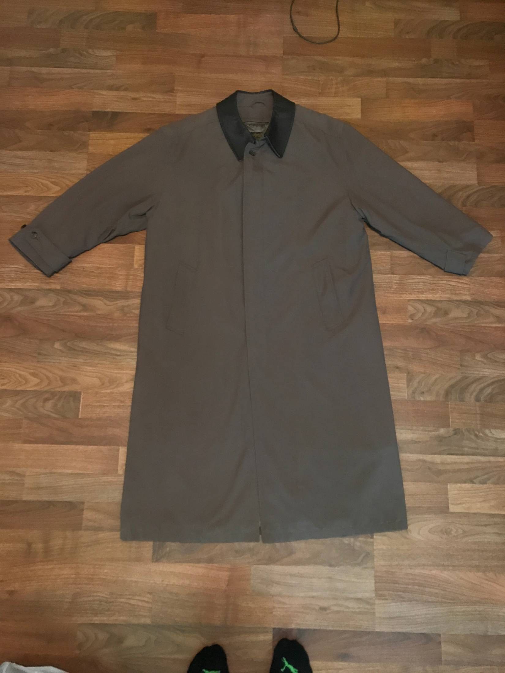 Brooks Brothers Olive Trench Over coat With leather trim