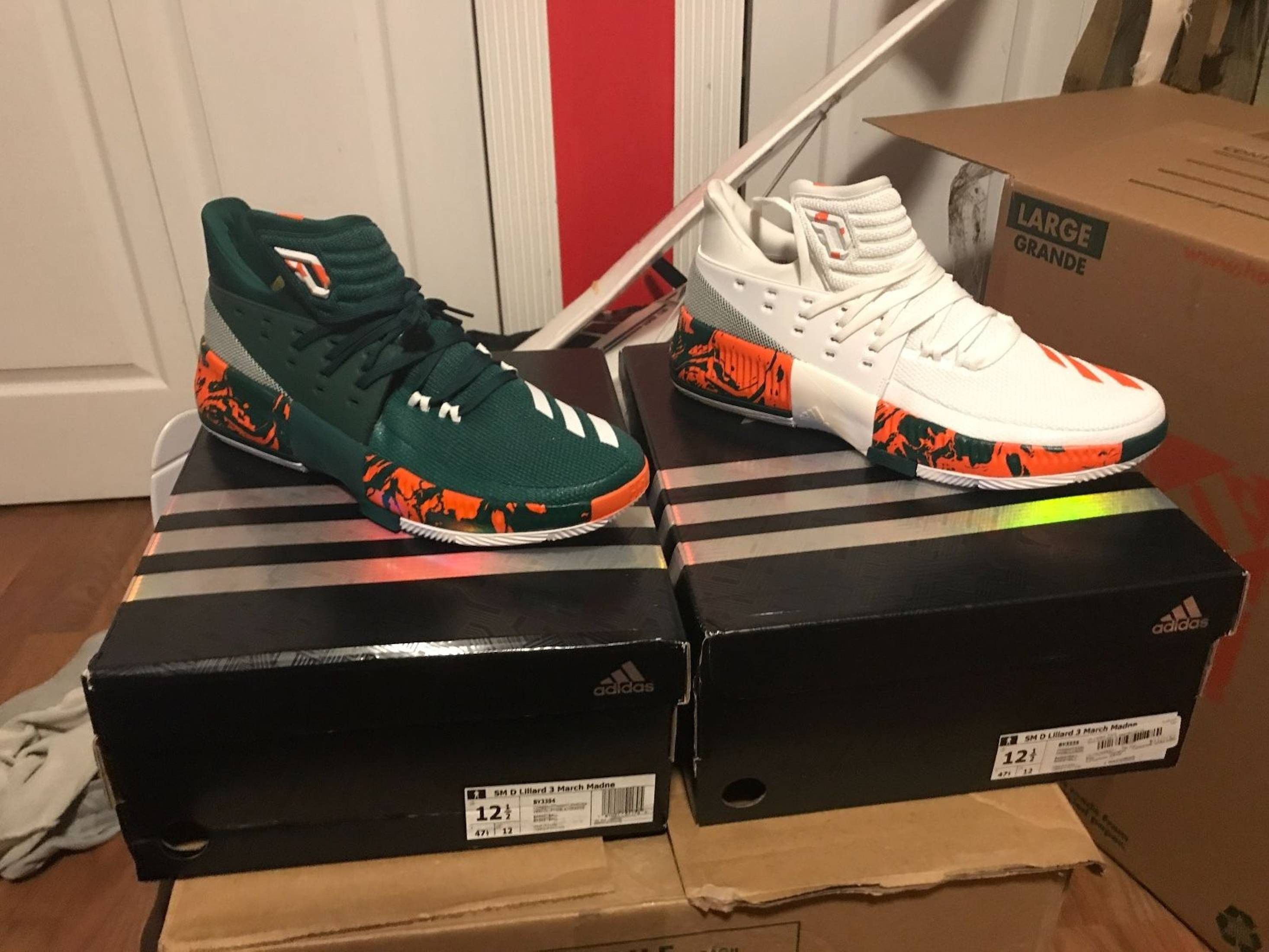 Adidas University of Miami NCAA Damian D Lillard 3 March Madness PE Size US 12.5 / EU 45-46 - 3 Thumbnail