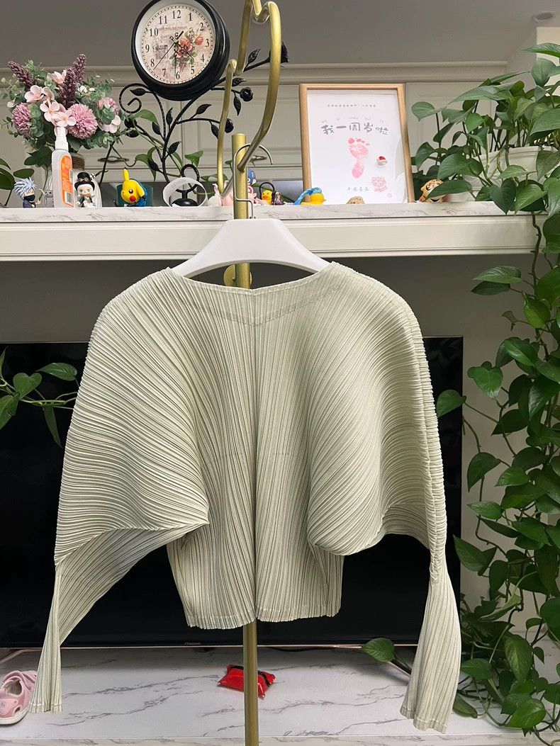 Issey Miyake Issey Miyake Green Pleated Cardigan Jacket-yf Size US M / EU 48-50 / 2 - 5 Thumbnail