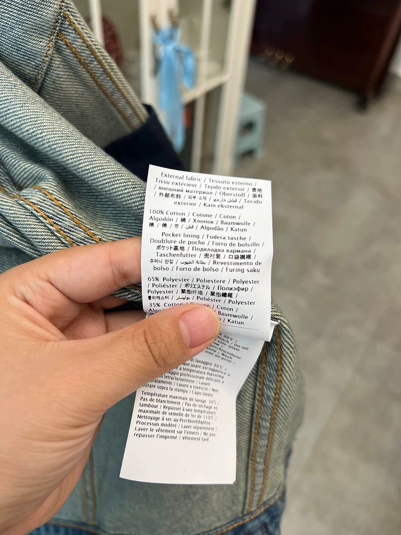 Valentino Valentino Denim Jacket With Distressed Details-yf Size US M / EU 48-50 / 2 - 8 Thumbnail