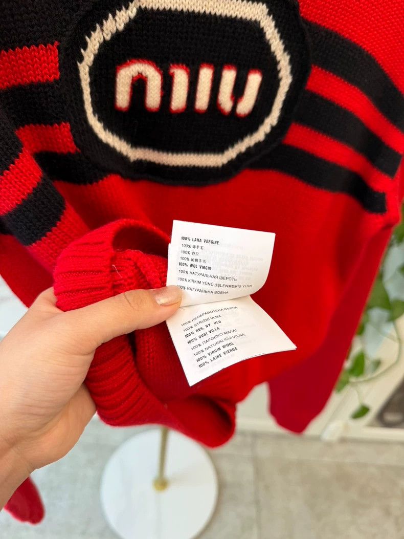 Miu Miu Red Miu Miu Wool Sweater for Sale-yf Size US M / EU 48-50 / 2 - 5 Thumbnail