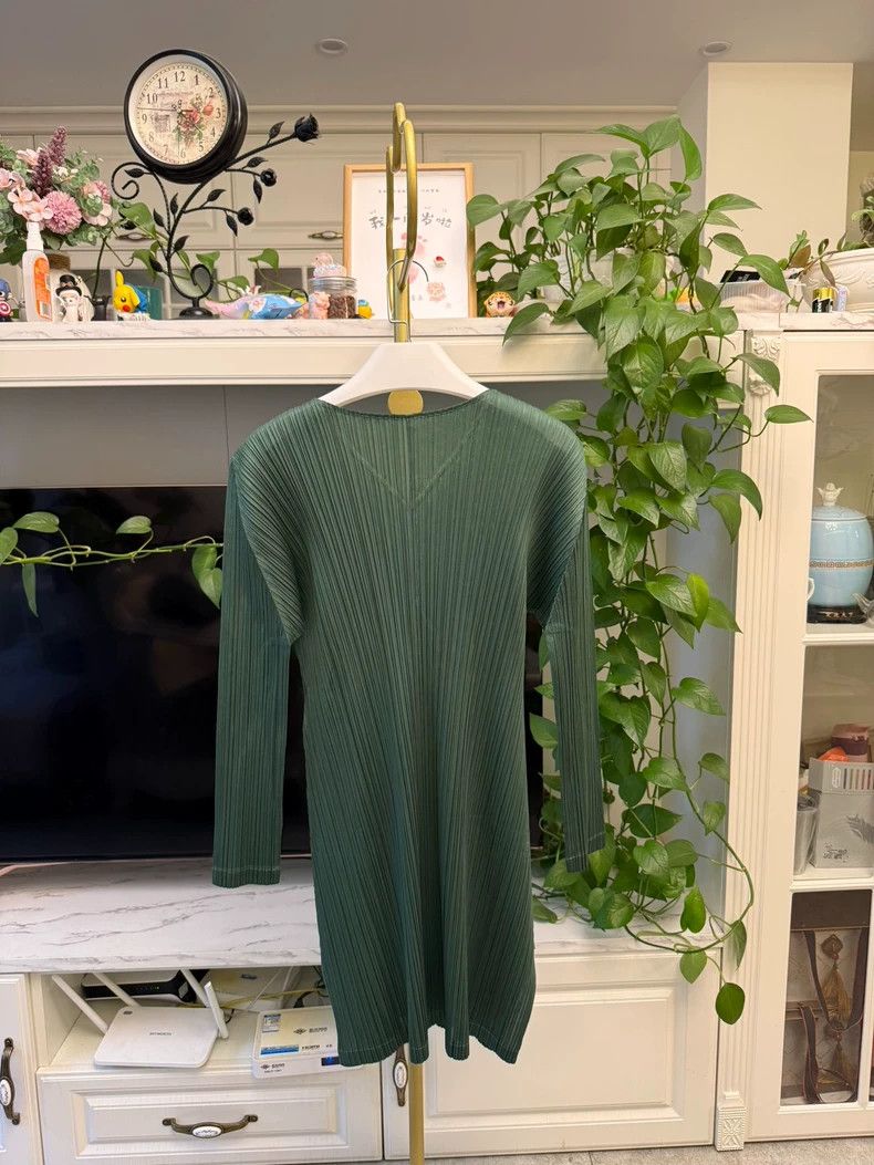 Issey Miyake Issey Miyake Long Green Dress Shirt-yf Size US M / EU 48-50 / 2 - 7 Thumbnail
