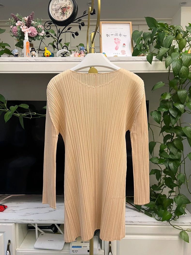 Issey Miyake Issey Miyake Long Top Dress in Beige-yf Size US M / EU 48-50 / 2 - 6 Thumbnail