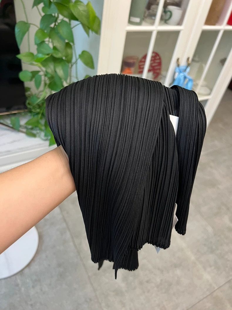 Issey Miyake Issey Miyake Black Pleated Cardigan Jacket-yf Size US M / EU 48-50 / 2 - 7 Thumbnail