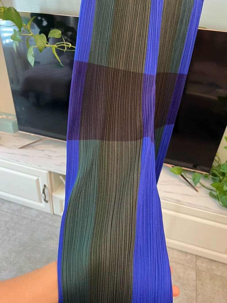 Issey Miyake Blue and Black Pleated Top and Pants Set-yf Size US M / EU 48-50 / 2 - 7 Thumbnail