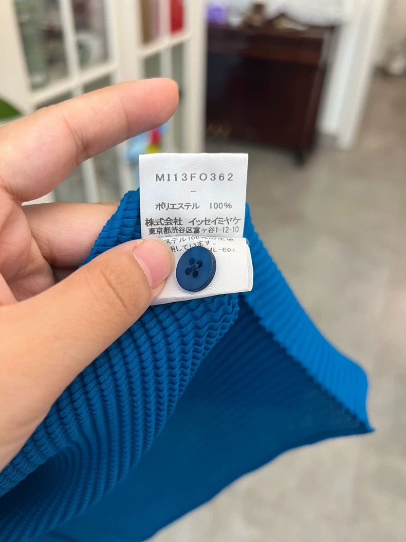 Issey Miyake Blue Magic Shirt by Issey Miyake-yf Size US M / EU 48-50 / 2 - 4 Thumbnail