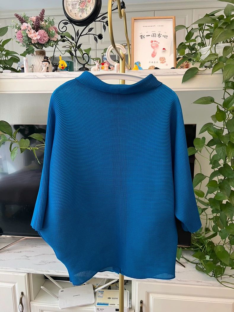 Issey Miyake Blue Magic Shirt by Issey Miyake-yf Size US M / EU 48-50 / 2 - 5 Thumbnail