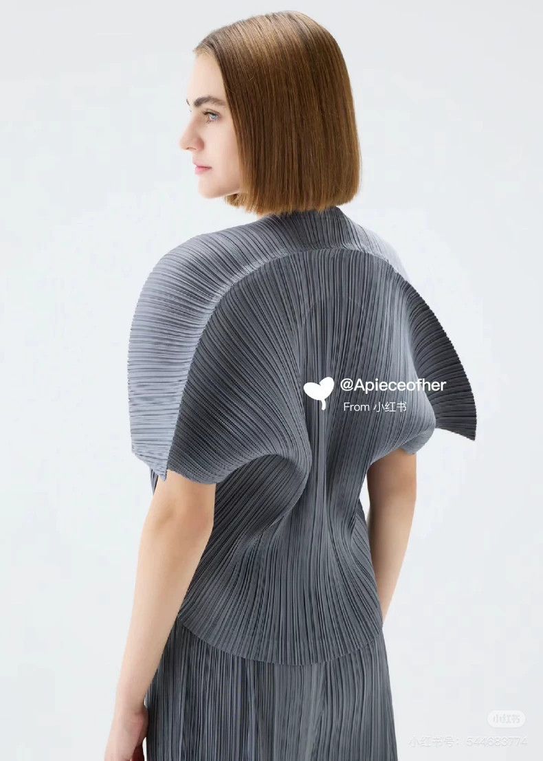 Issey Miyake Issey Miyake Short Sleeve Top Dark Gray-yf Size US M / EU 48-50 / 2 - 7 Thumbnail