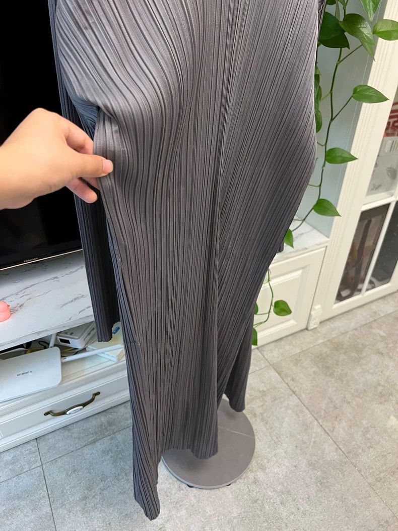 Issey Miyake Issey Miyake Long Cardigan in Dark Grey-yf Size US M / EU 48-50 / 2 - 7 Thumbnail